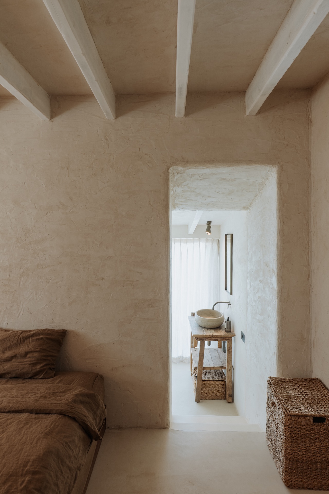 Resa estates ibiza villa Reno finca renovated te koop sale bedroom det 4.jpg